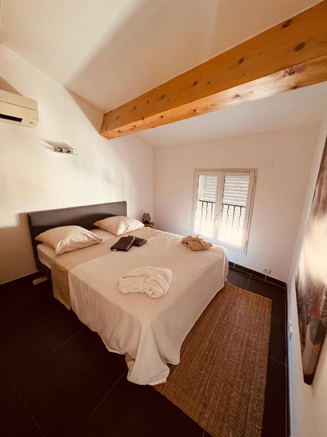 Maison De Village Ecusson - Logement Entier - 160M2 - 4Chambres - Centre Ville - Terrasse - Climatise Nîmes Eksteriør billede